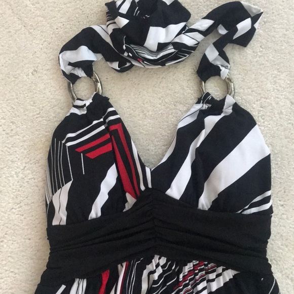 Semi-Formal Dress - Picture 2 of 4